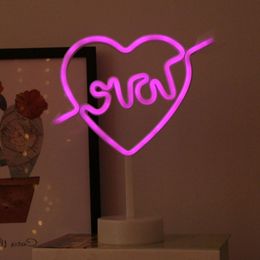 Serce Love Led Neon Sign Light Innowacyjne Lampy Stołowe Lampy Biurko Partie Ślubne Wydarzenie Dekoracje Światła Prezent