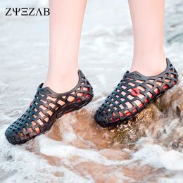 Summer Men Women Aqua Shoes Breathable Diving Sandals Upstream Water Shoes Women Quick-drying Slippers Beach Shoes Women 2021 X0728