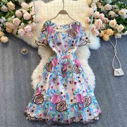 Spring Summer Vestidos Female Embroidery Flowers Round Neck Wave Pattern Short-sleeved Waist Slim Midi Dress C496 210507