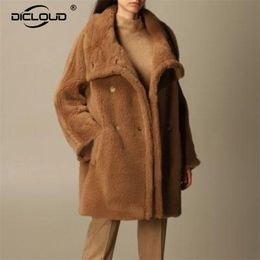 Luxury Brand Fashion Teddy Bear Jacket Coat Winter Chic Big Collar Faux Fur Coats Warm Padded Jackets Laides Long Outerwear 211019