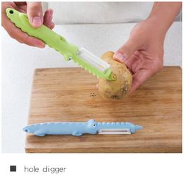 Crocodile Ceramic Peeler Cartoon Crocodile Scraping Scales Tools Crocodile Fruit Peeling Knife Potato Apple Vegetable Tool RRE12728