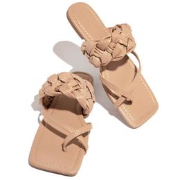 Rimocy Casual Women's Woven Clip Toe Slippers Summer Square Flat Beach Flip Flop Woman Outdoor Non Slip Shoes Female Size 43 210528