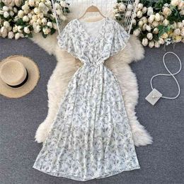 Summer Fashion Temperament Chiffon Print Vestidos Female V-neck Flared Sleeves Waist Slim Midi Dress C801 210506