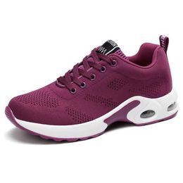 2021 Scarpe da donna con calzino Scarpe da ginnastica firmate Race Runner Trainer Ragazza Nero Rosa Bianco Scarpe casual da esterno di alta qualità W8