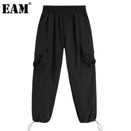 [EAM] High Waist Black Pocket Strap Casual Trousers Loose Fit Cargo Pants Women Fashion Spring Autumn 1DD6880 21512