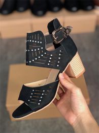 2021 Designer Sandalo da donna Sandali estivi con tacco alto Nero Blu Scivoli da festa con cristalli Scarpe casual da spiaggia all'aperto di grandi dimensioni W22