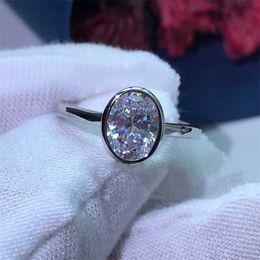 925 Sterling Silver Oval 1.25 Carat Artificial SONA Diamond Engagement Wedding Ring White Gold Very Shiny Anniversary Gift 211217