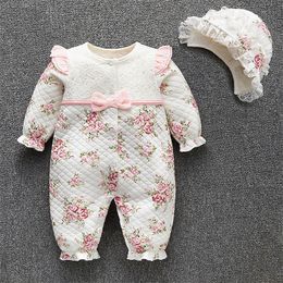 Winter born Baby Girl Clothes Thicken Floral Princess Jumpsuit Clothing Sets Girls Bodysuit+ Hats 220211