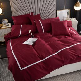 Super Soft Touch Bedding Sets 4 Season Comfortable Quilt Cover High Quality Embroidery Designer Bed Comforters Set King Size