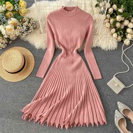 Women O-neck Pleated Knitted Dress Autumn Winter Long Sleeve Solid Knitting Dresses Vintage Ladies Slim Vestidos 210430