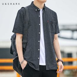 U&SHARK Classic Short Sleeve Black Striped Shirt Men Office Shirts Fashion Korean Clothes Cotton Button Up Casual Shirt Male 210603