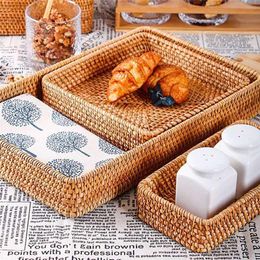 Storage Baskets Rattan Woven Fruit Basket Wicker Decorative Bread Food Display Box Handicrafts Organiser Home Decoration