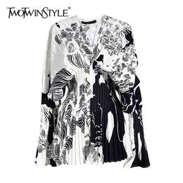 Vintage Printed Shirt For Women V Neck Flare Sleeve High Waist Hit Color Elegant Blouse Female Fashion 210524