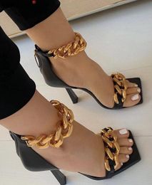 Schwarze Sandalen mit quadratischer Zehenpartie für Damen, einzigartig, dünne High Heels, Reißverschluss hinten, offene Zehen, Metallketten, Dekor, Runway-Sandalen, große Plusgröße 43