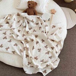 Cartoon Bear Muslin Swaddle Baby Blankets for Beds born Cotton Gauze Wrap Boys Girls Bath Towel Pography Props 210823