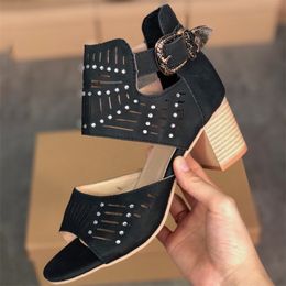 Frauen High Heels Strass Kristalle Sandale Peep-Toe Lederschuhe Mode aushöhlen Sandalen Sommer klobige Schuh mit Reißverschluss Größe 35-43 01