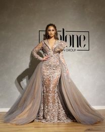 Dubai Luxurious Evening Dress With Detachable Train Deep V-neck Mermaid Appliqued Beaded Long Sleeves Prom Dresses Sexy Formal Party Pageant Gowns