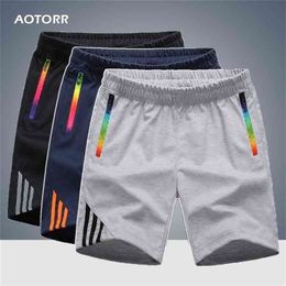 Mens Shorts Summer Sportswear Men Zipper Pocket Casual Comfort Striped Swearpants Breathable Quick-dry Trousers Big Size Fitness 210324