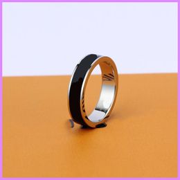 Wholesale Fashion Ring For Man Women Unisex Rings Men Woman Designer Jewellery 5 Colour Gifts Ladies Accessories Lovers High Quality D2112044F