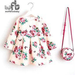 Retail 2-8 years long-sleeves girl cotton print dress + bag vest princess children summer flax Country style Q0716