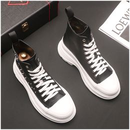 European Fashion Non-slip High Top Men Rivet Casual Shoes Spring Autumn White Lace Up Walking Platform Vulcanize Sneakers Thick Bottom Masculinas Boots Y38