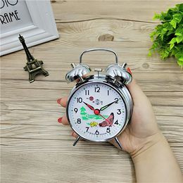 Manual winding Up the alarm retro mechanical creative student bedroom super loud noise watch vintage metal clock