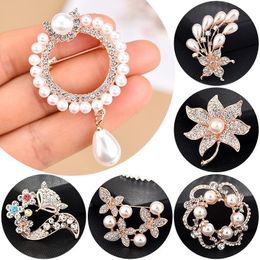 Pins, Brooches Female Flower Pearls Brooch Pin Shiny Rhinestone Crystal Badges Fashion Clothes Jewelry Accessories Sweater Shawl Pins