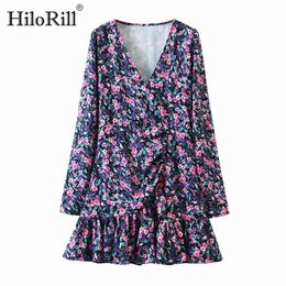 Lady V Neck Mini Dress Long Sleeve Boho Floral Print Dresses For Women Beach Pleated Sundress Autumn Spring S-L 210508