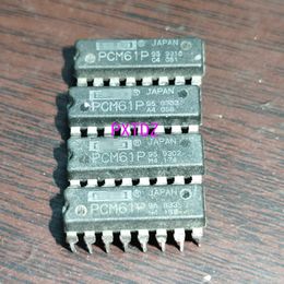 PCM61P . PCM61 Integrated circuits Chips 18-BIT DAC / Dual in-line 16 pin dip Plastic Package , PDIP16 Electronic Components ICs HiFi Audio decoding parts