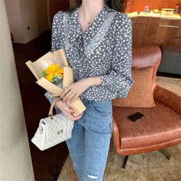 Vintage floral print blouse women Casual long sleeve female top shirt v-neck streetwear office ladies 210507