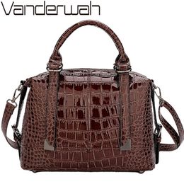 Female Crocodile Patent Leather Designer High Quality Messenger Crossbody Shoulder Bags