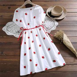 Japanese Mori Girl Summer Women White Dress O Neck Embroidery Strawberry Bandage Sweet Cute Kawaii Cotton Korean es 210520