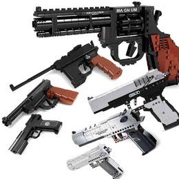 technique Guns Kit Revolving Pistol Sets SWAT Military WW2 Weapons Model Building Blocks Boy Toys Desert Eagle Army Mark Handgun Y1130