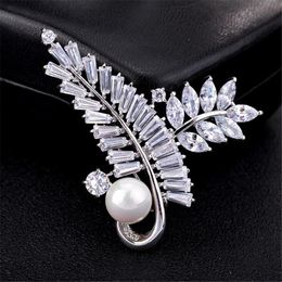 Pins, Brooches Test Imitation Pearl Brooch Pin Zircon Leaf Design Coat Badge Jewelry Accessories