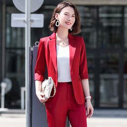 Damas formales Blazer rojo para las mujeres Chaquetas de manga de la mitad Trabajos de ropa Ropa Oficina Uniforme Estilos Trajes de mujer Blazers