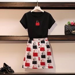 Summer Women Fashion T-shirt + Girls Unique Print A Line Skirt 2 pcs set Female Casual suits A1741 210428