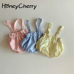 Summer Baby's Lovely Back Belt Pants Triangle Romper Baby Casual Plaid Creeper Kids Jumpsuit 210515