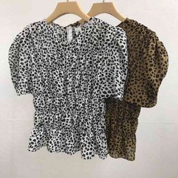 Fashion Puff Short Sleeve Leopard Blouse Women Shirts Summer Slim Waist Woman Tops Chic Folds Design Blusas Mujer 210514