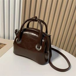 New Korean Version Luxury Brand Bag Fashion Ins Retro Solid Color Catfish Shoulder Bags High Quality Trendy Hobo Handbag