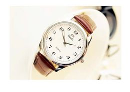 Simple Ladies Watch Quartz Movement Round Leather Belt Alloy Case Luminous Calendar Mineral Glass Fashion Equisite