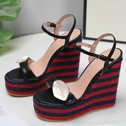 Sandálias femininas de verão, designer de dedo aberto, salto alto, cunha, couro, plataforma impermeável, tecido de palha, moda, cinto, sapatos de escritório