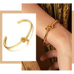 Luxury designer Bracelet 2021 Bangles Trendy Round Circular Open Knot Cuff Bangle s For Women Elegant GoldColor Jewellery Noeud Armband Pulsei