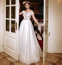 Princess Wedding Dress 2021 Short Sleeve Lace Appliques Sheer Neck Charming Robe De Mariee For Women Brides Lady Elegant 328 328