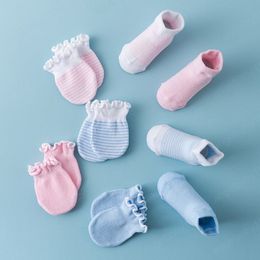 4Pair/Set Solid Colour Baby Socks Gloves Set Cute Strip Elastic Infant Toddler Socks Soft Cotton Newborn Girl Boy Ruffle Mitten
