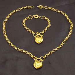 Nuovo Fashion Giallo Gold Oro Parking Heart Belcher Bracciale a ciondolo a pendente Bracciale per donne collana oro