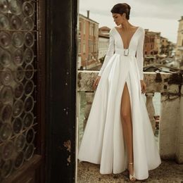 간단한 새틴 라인 드레스 긴 슬리브 사이드 스플릿 신부 가운 바닥 길이 해변 웨딩 벨트 벨트 326 326
