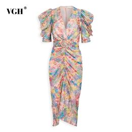 VGH Print Ruched Dress For Women V Neck Puff Sleeve High Waist Sashes Slim Midi Dresses Female Summer Korean Fashion New 210325