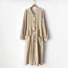 Beige Black V Neck Long Lantern Sleeve Midi Dress Mid Calf Sweet Autumn Pocket Loose Chic Velvet Button D2070 210514