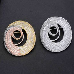 Design Fashion Brooches Round Spiral with Full Crystal Women Winter Coat Accessories Essential Jewellery for Important Party