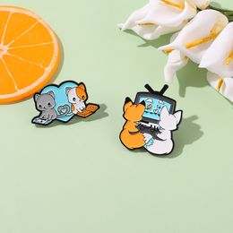 Cute Cartoon Animal Fox Brooches Pin for Women Men Fashion Dress Coat Shirt Demin Metal Funny Brooch Pins Badges Promotion Gift Jewelry New Design